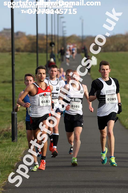 Senior mens and womens Heaton Harriers Memorial 10k Road Race, Newcastle. Photo:  David T. Hewitson/Sports for All Pics